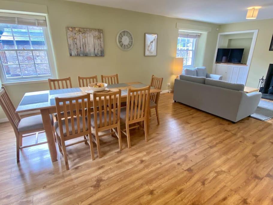 Charming 3/4 Bedroom Semi-Detached Cottage. Carberry Eksteriør bilde