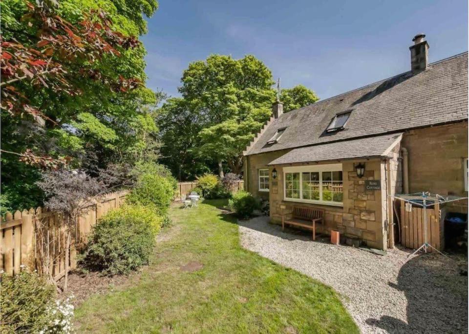 Charming 3/4 Bedroom Semi-Detached Cottage. Carberry Eksteriør bilde