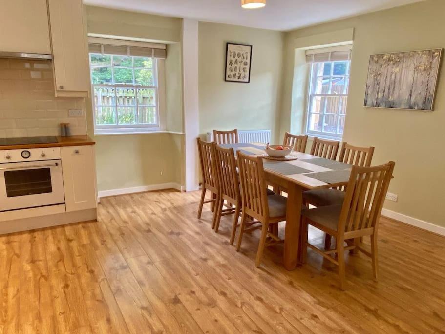 Charming 3/4 Bedroom Semi-Detached Cottage. Carberry Eksteriør bilde